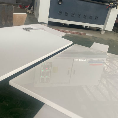 SR-R1300 Machine de ponçage à bande large pour les besoins de polissage de laque flottante