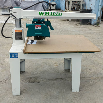 2860 tours/min Vitesse du fuseau 355 mm Scie circulaire radiale en bois pour le travail du bois polyvalent