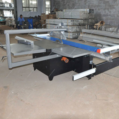Maison Travail du bois Scie à mitre automatique avec table coulissante de 3200 mm et élévateur de bois