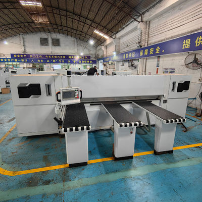 16.5kw Puissance informatisée CNC panneau automatique de coupe de bois poutre scie pour le travail du bois