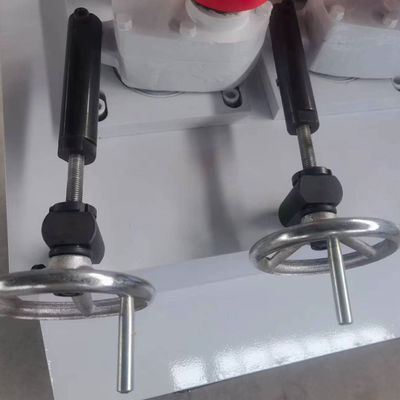4000 r/min Vitesse de la broche Manche de la pelle Petite machine à barres rondes avec alimentation automatique