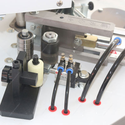 Méthodes de travail Machine à bandes de bord entièrement automatique pour la courbe de bras pliable