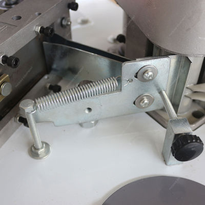 Méthodes de travail Machine à bandes de bord entièrement automatique pour la courbe de bras pliable