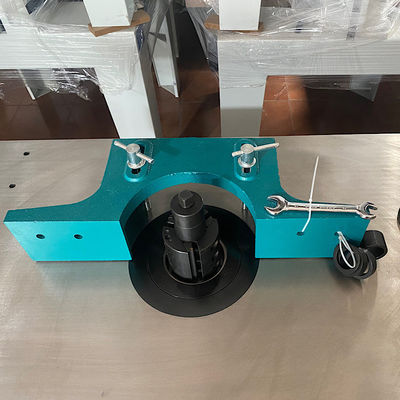 Machine de fraisage à table verticale pour le travail du bois avec une épaisseur de travail maximale de 120 mm
