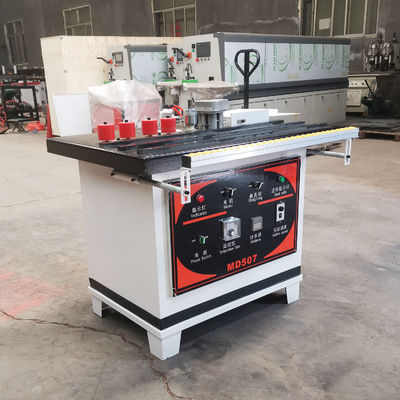 Machine à bander les bords de contreplaqué faite à la main pour les besoins des clients