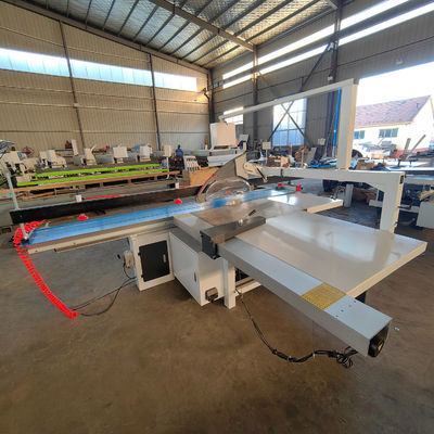 Vitesse de mise en valeur de 8000 r/min CNC-6132 Scie à table coulissante à double lame pour travaux de construction