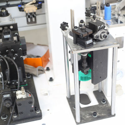 Machine à bandes de serrage de bord à forme d'extrémité souple personnalisée avec tension 380V