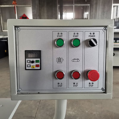 1.87kw Puissance 380v / 50Hz Machine de ponçage latéral entièrement automatique pour le travail du bois