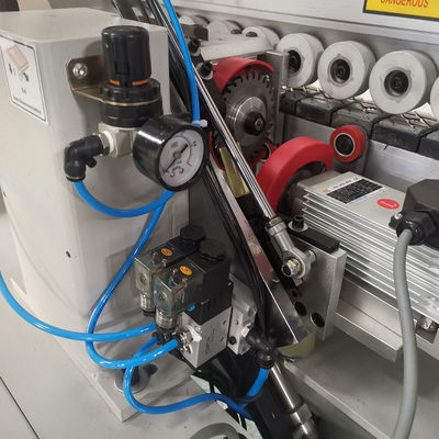 10-14 m/min Vitesse de livraison des pièces de travail et bordure de bord compacte pour les armoires de meubles