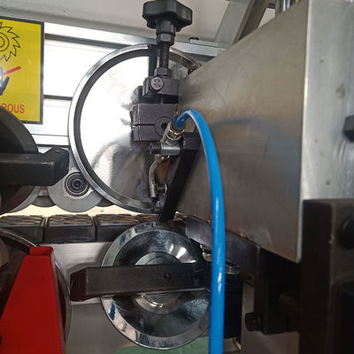 60 mm Min Largeur de pièce de travail Machine de bande de bord de travail du bois pour la production de contreplaqué