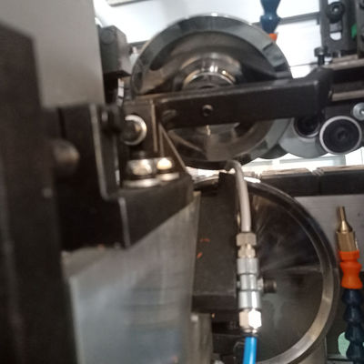 60 mm Min Largeur de pièce de travail Machine de bande de bord de travail du bois pour la production de contreplaqué