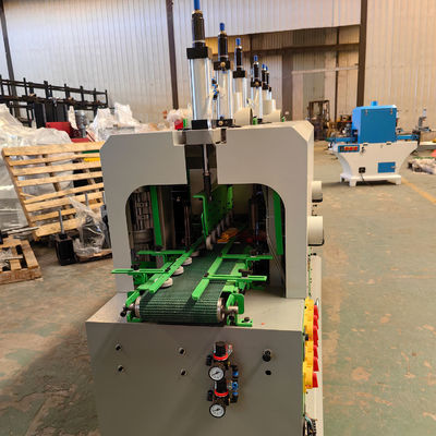 Machine de ponçage à quatre côtés PMS8130 pour le travail du bois avec polissage par pinceau et moteurs de 4 kW*4