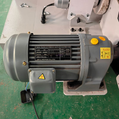 Vitesse d'alimentation du panneau 15 m/min PM265 Machine automatique de scellage à bord droit à 45 degrés