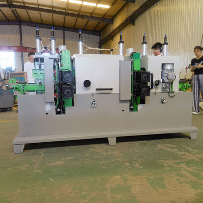 PS8130 Machine de ponçage à polissage à 4 côtés pour pièces de bois dans les ateliers de matériaux de construction