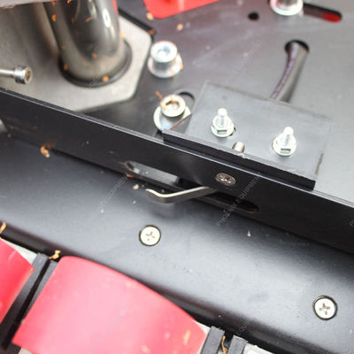 Facile à utiliser machine à bande de bord à grande vitesse entièrement automatique pour les bords droits