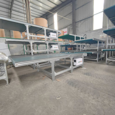 Facile à la fabrication de machines de travail du bois convoyeur à bande pour la ligne de production de meubles 400W puissance