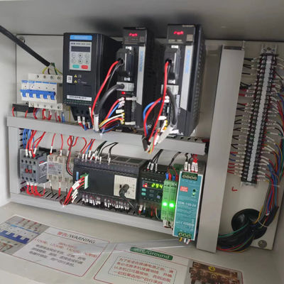 Fonction de découpage des coins KN-700-3 entièrement automatique à l'aide de la machine de bande de bord d'alimentation