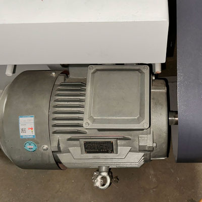 Machine à découper des tranches de bois avec largeur de coupe réglable et lame de scie à multiples déchirures