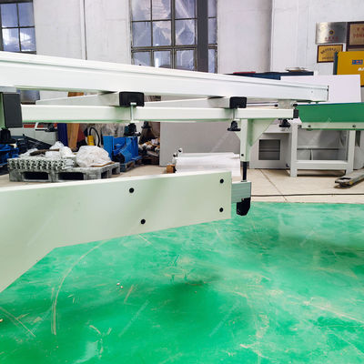 3200*425mm Table coulissante longueur * largeur F45N Travail du bois CNC Scie de précision 45 degrés