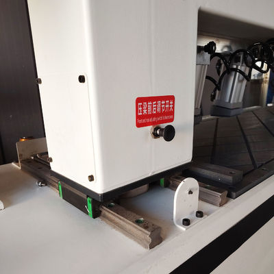 Centre de traitement de la forage et de la fente intégrées de la machine de forage et de la fente CNC
