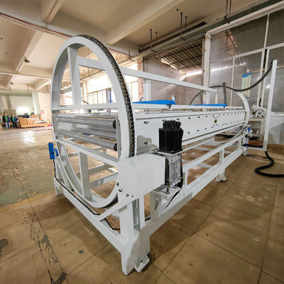 Machine de retournement à 180 degrés de haute productivité pour le tournage automatique de planches de bois dans les hôtels