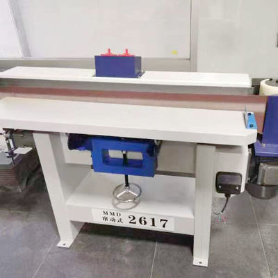 Machine de ponçage à bande de sable à oscillation verticale de technologie avancée pour le travail du bois