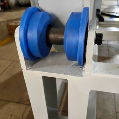 180 degrés de roulement machine pour la ligne de production de porte en bois de haute productivité