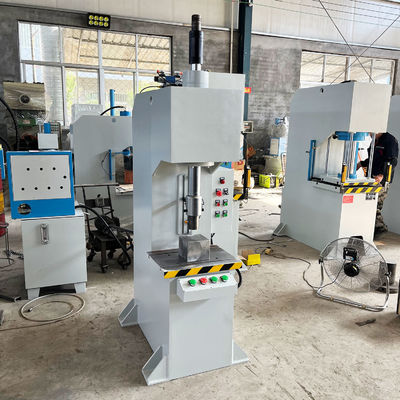 Accueil Applications Y41-30T CNC de précision Petite presse hydraulique verticale avec 4 kW de puissance