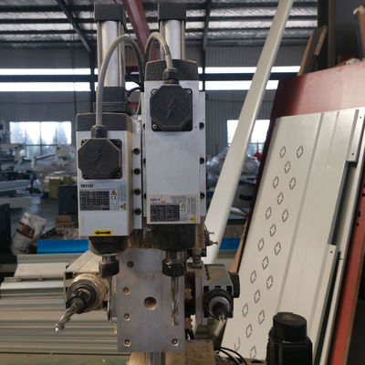 Machine à forer les portes à serrure et charnière CNC à haute puissance pour la fabrication de portes horizontales