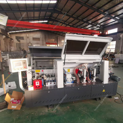 Machine automatique de bandes de bordure de meubles pour la fabrication de cartons artificiels industriels