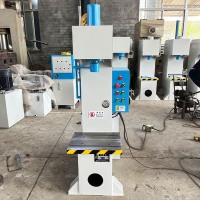 4kW Petite presse hydraulique à bras unique de 10 tonnes pour l'alignement et le poinçonnage