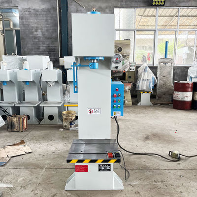 4kW Petite presse hydraulique à bras unique de 10 tonnes pour l'alignement et le poinçonnage