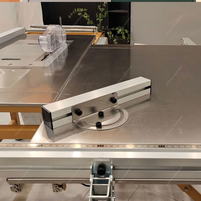 Tissus de table coulissante à commande numérique à commande numérique