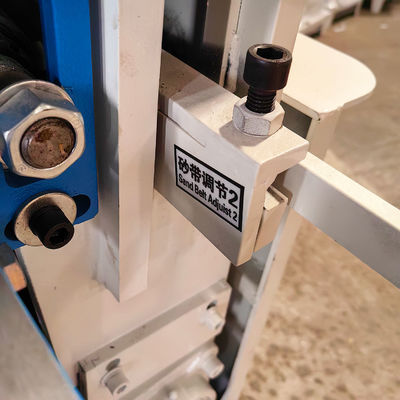 5.5kW Puissance 4 ceintures Travail du bois Rodes rondes de bois Bâtons de ponçage Machine de polissage Machine de ponçage