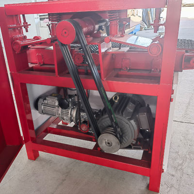 Machine à couper le bois à lames multiples à tension 380V pour une sciation rapide et précise du bois