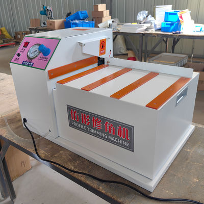 Machine de découpage de profilés portables de 800W PF30 pour le travail du bois Séchage et déchiquetage des bords à grande vitesse