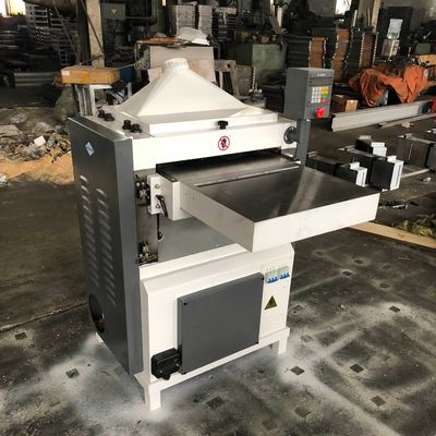 MB206E Machine à tête de coupe en spirale de bois pour plancher des planches de plancher automatique de surface