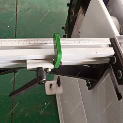 220V/380V/machine de forage de trous latéraux pour le travail du bois sur mesure pour plusieurs axes