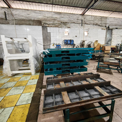 Hauteur de coupe 0-120 mm MX5317 Machine de moulage à double fuseau pour les besoins de la menuiserie