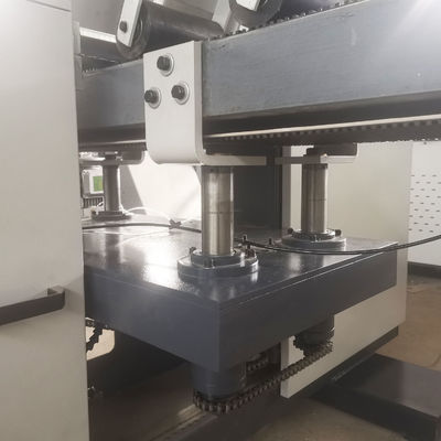 21Machine à scier à bande horizontale pour couper du bois dans les meubles