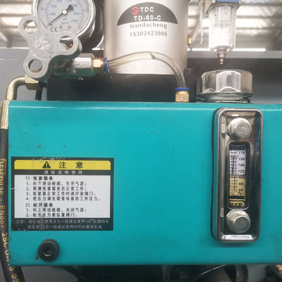 Puissante machine à cisailles à bande de coupe de bois de 650 mm de style horizontal de 21,12 kW