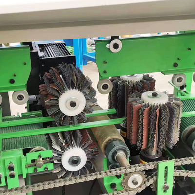 Machine de ponçage à quatre côtés entièrement automatique
