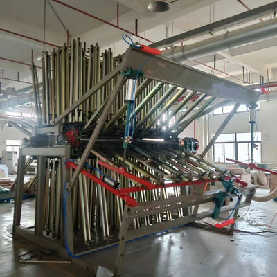 La machine hydraulique de chargement des pinces à bois est la solution idéale pour l'épissage des planches en bois