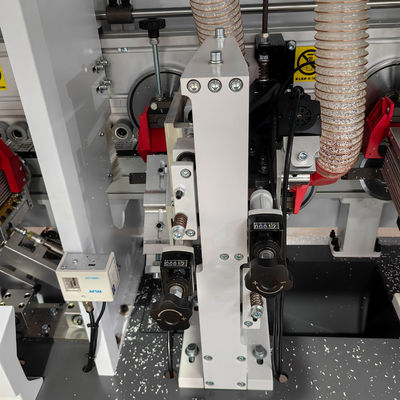 Machine de travail du bois de 12 kW à bande de bordure et à taille avec colle et nettoyage automatiques