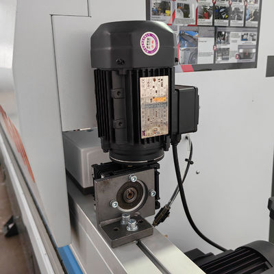 Machine de bande de bord pour le panneau de l'armoire de porte en bois largeur min. 80 mm et fonction automatique