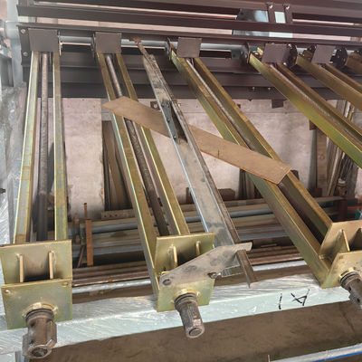 Le compositeur de bois porte-clampes hydraulique MY2500B-20 pour une taille maximale de travail L*W 2500*1250mm
