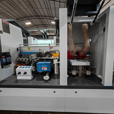 15m/min Vitesse d'alimentation du panneau Machine automatique à bande de bord à grande vitesse pour carton stratifié