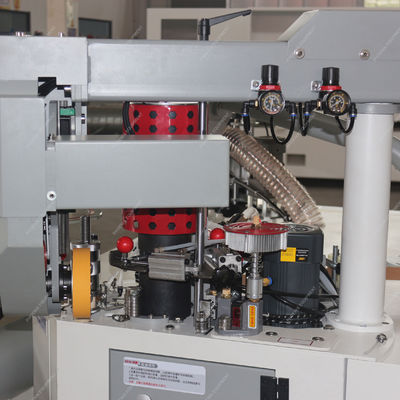 2600 ml machine à bandes pour le coin de volume de colle et le bord à double découpage pour la production