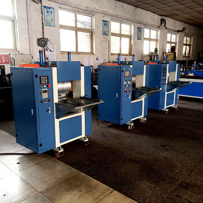 Précision d'alimentation directe Machine de gravure de bois à réglage électrique avec levage à rouleaux