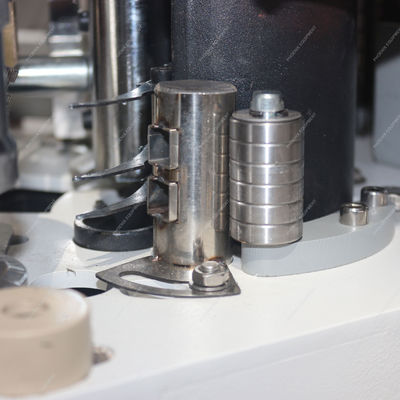 110C-210C Machine à bandes automatique de bordure de colle à laser de précision d'amarrage à courbe droite